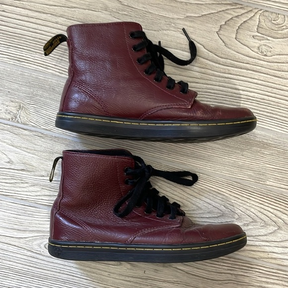 Dr. Martens Leyton Combat Boot - Picture 5 of 7